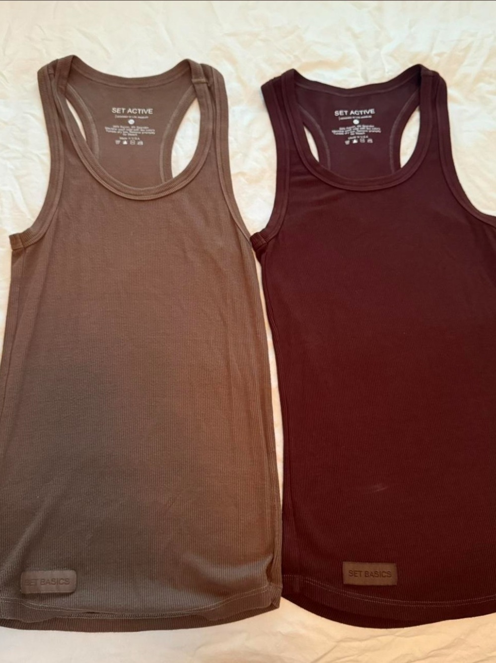 Set Active Bundle of 2 Tank Tops